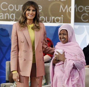 4A7D304B00000578-5537967-Melania_Trump_attended_the_2018_International_Women_of_Courage_A-m-15_1521839668117.jpg