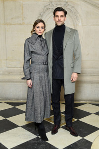 Olivia+Palermo+Christian+Dior+Photocall+Paris+TEEFlnXkwNMx.jpg