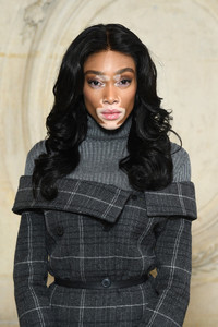 Winnie+Harlow+Christian+Dior+Photocall+Paris+4D8vBR86ED6x.jpg