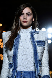 5a99956a13731_BalmainRunwayParisFashionWeekWomenswearIDKYI0NIrjex.thumb.jpg.9bcaaecf95145c6e9c17e7a4caf1f864.jpg