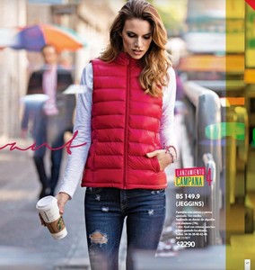 5a9abe9d72437_AnaClaraLasta-MartinadiTrentoFW2017l.thumb.jpg.050a6b0cb81ddc5b4aec49873c326130.jpg