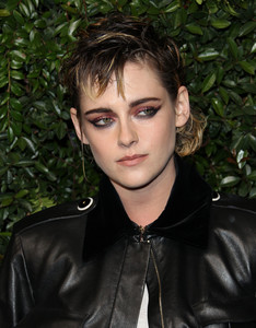        kstew040318BZNimage9.jpg