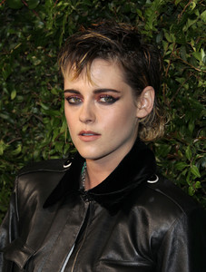        kstew040318BZNimage11.jpg