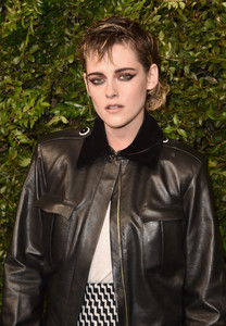        kstew040318BZNimage17.jpg