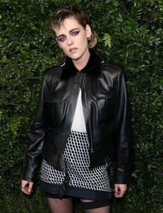        kstew040318BZNimage19.jpg