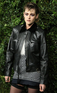        kstew040318BZNimage21.jpg