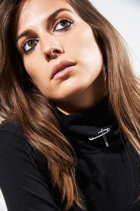5a9c2f07cd12c_LaurneChapuis_Kaltblutmag20179.thumb.jpg.5aa63c0bf9f19c1ab84860a9768de825.jpg