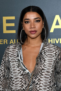 Hannah+Bronfman+Elie+Saab+Front+Row+Paris+E5g3JgQPb1qx.jpg