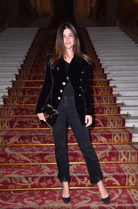 Julia+Restoin+Roitfeld+Balmain+Arrivals+Paris+xUfu9ZzQ3P1x.jpg