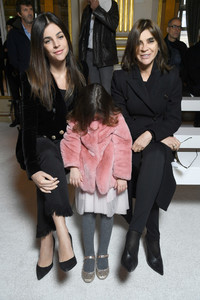 Julia+Restoin+Roitfeld+Balmain+Front+Row+Paris+OGqY9dNDku7x.jpg