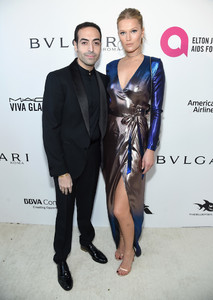 Toni+Garrn+26th+Annual+Elton+John+AIDS+Foundation+agRHX13zXimx.jpg