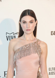 Jacquelyn+Jablonski+26th+Annual+Elton+John+p_M5VyOSiVPx副本.jpg