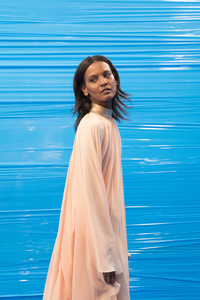 Liya+Kebede+Off+White+Backstage+Paris+Fashion+PHRUjI9oJesx.jpg