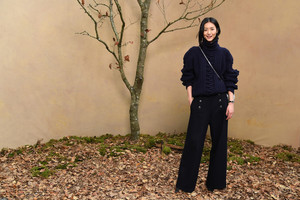 Liu+Wen+Chanel+Photocall+Paris+Fashion+Week+M1YLt9WVrjJx.jpg