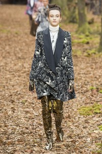 Greta Varlese Chanel Fall 2018 RTW PFW.jpg