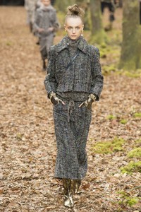 Fran Summers Chanel Fall 2018 RTW PFW.jpg