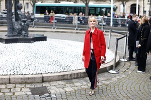    mell070318BZNimage120.JPG