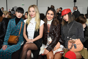 Tina+Leung+Chloe+Front+Row+Paris+Fashion+Week+CnjzkZ5tvVqx.jpg
