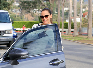 Jennifer+Garner+out+and+about+jNqBEDEF48Dx.jpg