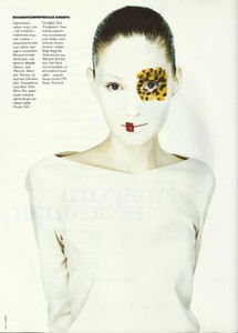 5aa2951674f72_ellerussiadec1997beautyandmakeup4.thumb.jpg.e9a47eb07369001e222ff5c4de419f84.jpg