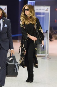       kbec110318BZNimage115.jpg