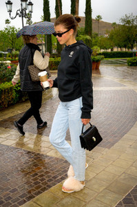 Sofia+Richie+Spotted+Calabasas+fSEwqOyJ7yCx.jpg