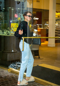 Sofia+Richie+Spotted+Calabasas+tl-eAMazVa_x.jpg