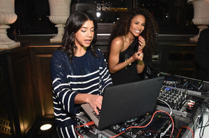 Hannah+Bronfman+PANDORA+Jewelry+Shine+Collection+2pBqdOrkOnxx.jpg