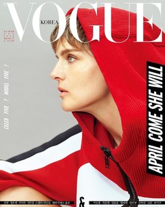 Stella Tennant-Vogue-Korea-2.jpg