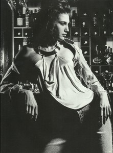 elle april russia 2003 06.jpg