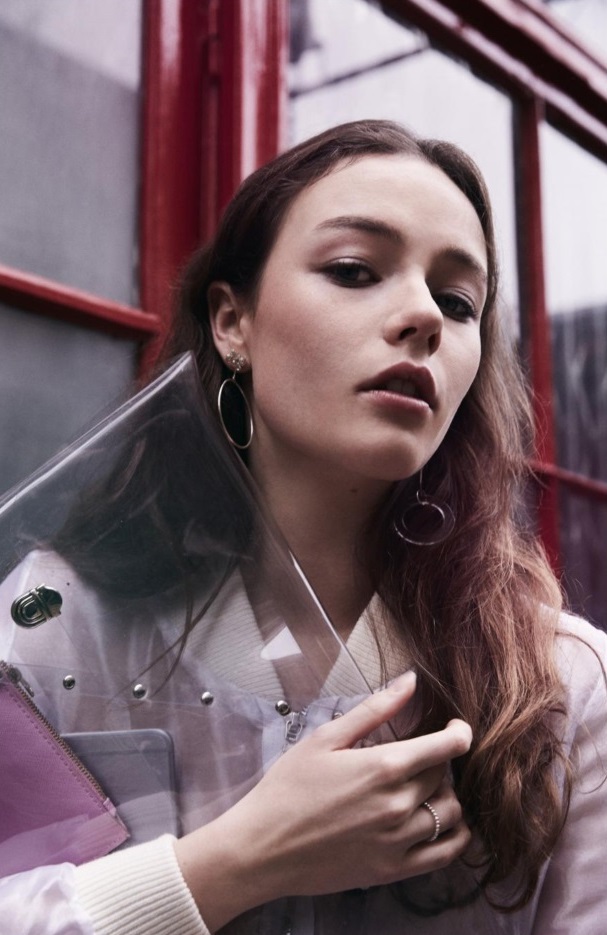 Julia Glossop - Kooss mag_16b.jpg
