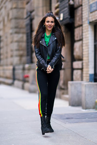   vicj180318BZNimage105.jpg