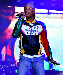 Pharrell+Williams+adidas+Creates+747+Warehouse+mnIoMey-9vox.jpg