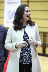     kmid230318BZNimage130.jpg