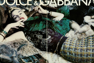 5ab8434bc084c_Meisel_Dolce__Gabbana_Fall_Winter_04_05_03.thumb.png.40cc9a4471f8375a3879683d0514bbd3.png