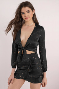 black-to-the-moon-front-tie-blouse (1).jpg