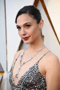 65190364_gal_gadot_15.jpg