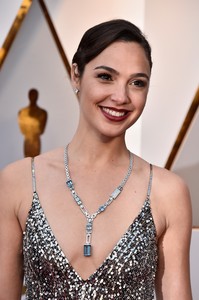 65196020_gal_gadot_27.jpg