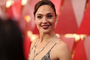 65196092_gal_gadot_36.jpg