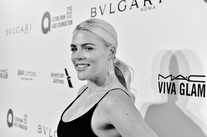 65198300_busy-philipps-20.jpg