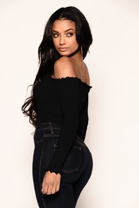 Bomb_Posh_02-01-18-279_copy_4000x4000.jpg