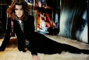 Boss_by_Hugo_Boss_Fall_Winter_04_05.thumb.png.32a48ddd29e288aebdc7adb8a1938908.png