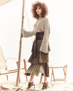 Brunello-Cucinelli-Spring-2018-Neiman-Marcus-Lookbook05.thumb.jpg.1849130880195702867e05385c1866fb.jpg