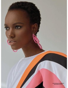 Dress_To_Kill_-_Spring_2018-page-016.jpg