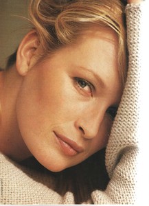 Elle-Top-Model-1997-3.thumb.jpg.a60f02918abdb0b110fe6920235531f6.jpg