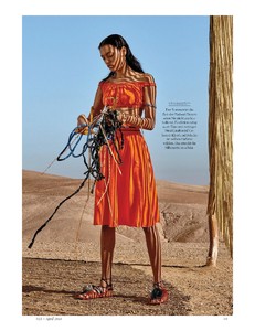 Elle0418-7.jpg
