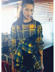 ElleCanada-April2018-page-011.jpg