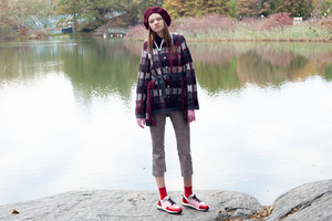 Fall-jumping-into-leaves-Dad-Sneakers-Man-Repeller-November-2017-5784-1.jpg