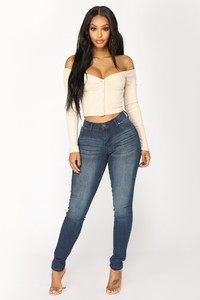 Fashion_Nova_01-03-18-680.JPG