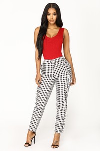 Fashion_Nova_01-08-18-900_8a7151b5-56e2-4214-9c35-23f823f4165f.JPG
